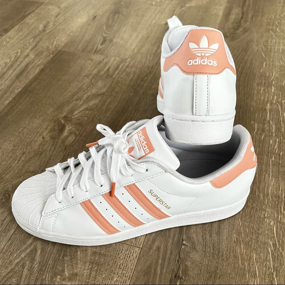 NWOT Adidas Originals Super Star Runners